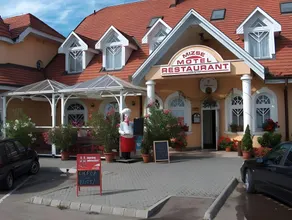 Mizse Motel - Image 5