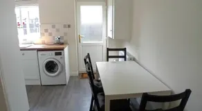 "Woodbrook" 2 Bedroom House - Image 4