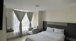 Hotel Iberia Plaza - Image 2
