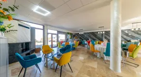 La Casa Blanca - Image 2