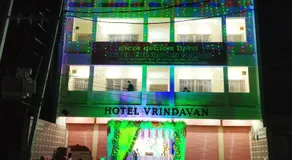 Hotel Vrindavan Palace - Image 4