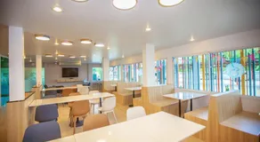 iRabbit Hotel - Image 5