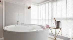 President Jacuzzi Apartment by LIUKSAI - Image 4