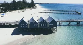 Spacious 4 Bedroom Family Home with FREE Onsite Electric Vehicle Powering Station in the garage, located in the Southwest WA Near all of the local Attractions - Image 4
