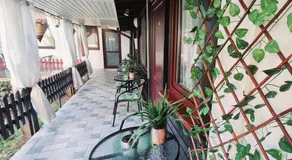 Pensiunea Red Rose Apartments - Image 4