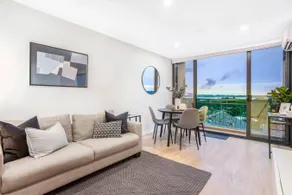 Stunning Views South Perth - Image 4