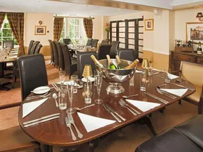 Albany Hotel - Image 5