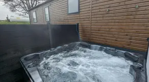 Carre Retreat with private hot tub - Image 5