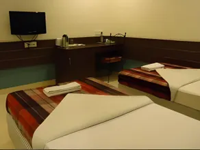 The Boulevard Hotel - Image 2
