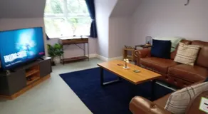 Beautiful riverside apartment - Image 5