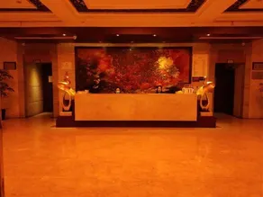 Qindao International Hotel - Image 4
