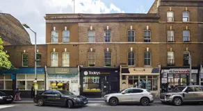 Spacious 1 BR Near London Bridge - 5 Min Walk - Image 4