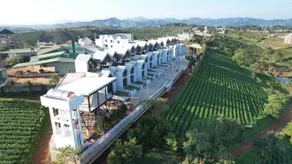 LAKEHILL VILLAS - Image 4