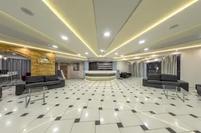 Karras Hotel - Image 4