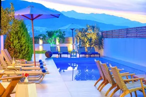 Hypnosis Beachside Villa with Private Heated Pool - Image 4