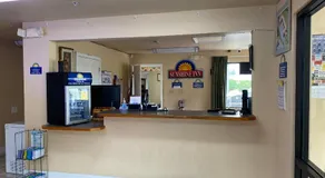 Sunshine inn - Image 4