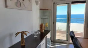 Apartamento primera línea Roses con vistas al mar AV-09 - Image 5