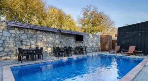 Blisku do Gradot - Riverfront Luxury Cabins - Image 4