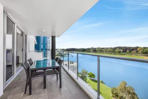 Lakeside Family Oasis with Pool, Gym and Balcony - Image 4