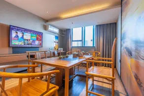 Yeste Hotel Yulin Yuzhou District Government Shizijie Jinmao - Image 4
