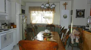 Domaine Joseph Ross Bed and Breakfast - Image 5