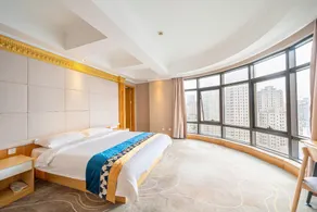 Riverview Hotel on the Bund - Image 2