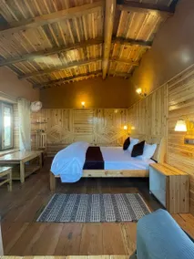 Peaceful stays with Snowcap mountain view - Image 2