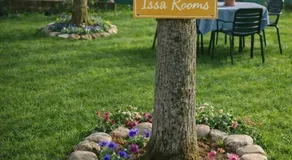 Isa Rooms Sarria - Image 4