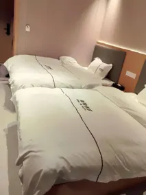 Xuanhan Qinghe Hotel - Image 5