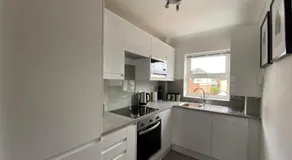 Saffron Court by Wycombe Apartments - Apt 12 - Image 3