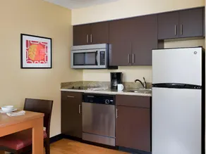 Candlewood Suites Bedford - Fort Worth by IHG - Image 2