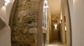 Bauhaus Motel - Image 3