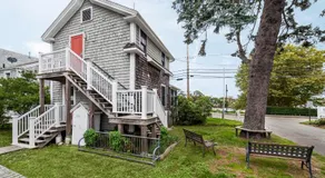 HI Hyannis Hostel - Image 2