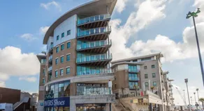 Peregrine - Poole Quay Location with Partial Harbour Views - Image 3