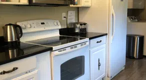 Mendenhall Private Room In Shared Home - DISCOUNT ON TOURS - Image 5