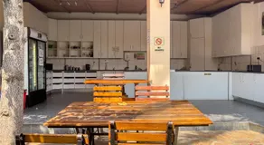 Chameleon Backpackers & Guesthouse - Image 4