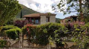 Castello Bellos Villas - Image 4