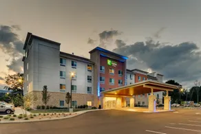 Holiday Inn Express & Suites - Saugerties - Hudson Valley by IHG - Image 2