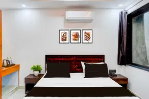 Townhouse Oak Sector 143B Noida - Image 5