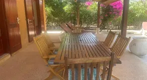 Superbe villa avec piscine privée à 500m de la plage à Nianing - Image 4