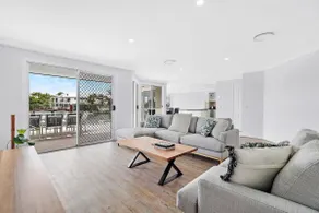 Breathtaking, Modern 4BR Oasis - Image 2