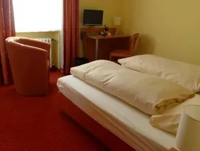 Hotel Holzhauer - Image 2