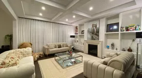 A - Modern Room near Yonge-Finch -Willowdale Grand Residence - Image 2