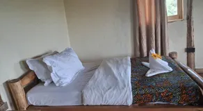 Amajani Gorilla Lodge - Image 5