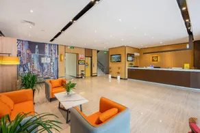 IU Hotel Shijiazhuang Airport - Image 4