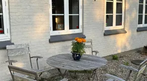 nedlagt gård i naturen med ro og fred og samtidig tæt på strand og fiskeri og indkøbsmuligheder - Image 3
