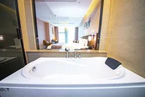 Home Inn Plus Xuzhou Huaihai Road Center - Image 5