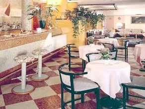 Hotel Vela - Image 4