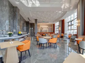 Vienna International Hotel QuzhouShuitingmen Guojin Center - Image 5