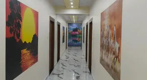 Divine Crest Inn Ayodhya - Image 3